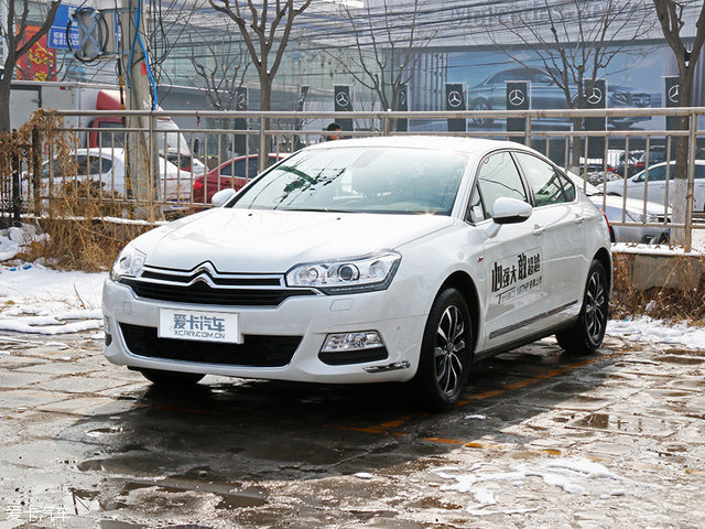 标致508和雪铁龙c5到底该怎么选,2011款雪铁龙c5与标致508对比