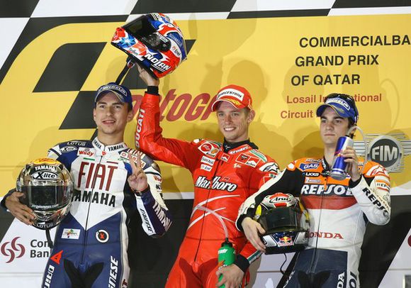 雅马哈机器人与洛伦佐,机器人雅马哈视频