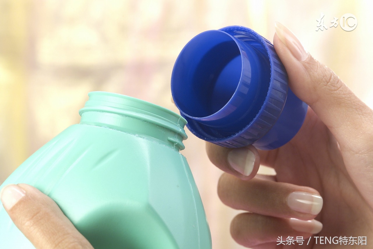 车载必备应急物品清单,车内必备的九件应急物品您有吗