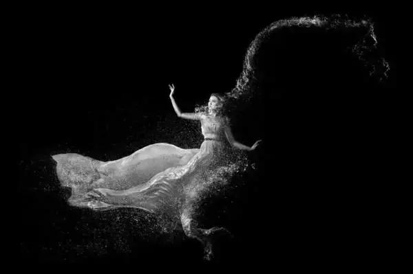 国外创意婚纱摄影作品,激发摄影师灵感的创意婚纱照