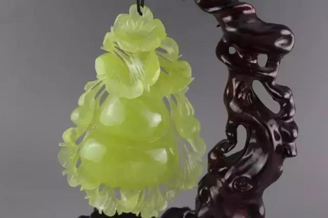 岫岩玉精品鉴赏,朴实凝重的四大名玉之岫岩玉