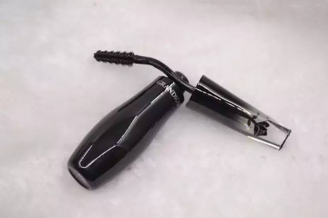 免税店最合适购买的护肤品,免税店最火的唇膏