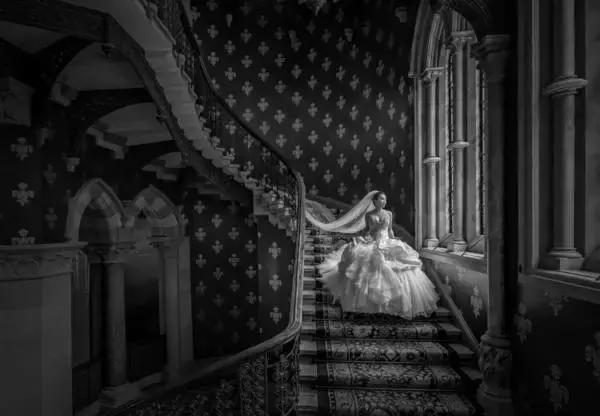 国外创意婚纱摄影作品,激发摄影师灵感的创意婚纱照