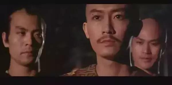 洪金宝被军官打是什么电影,当年被李小龙暴揍的洪金宝