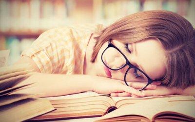 失眠吃什么食物好能帮助睡眠,什么食物能营养神经促进睡眠