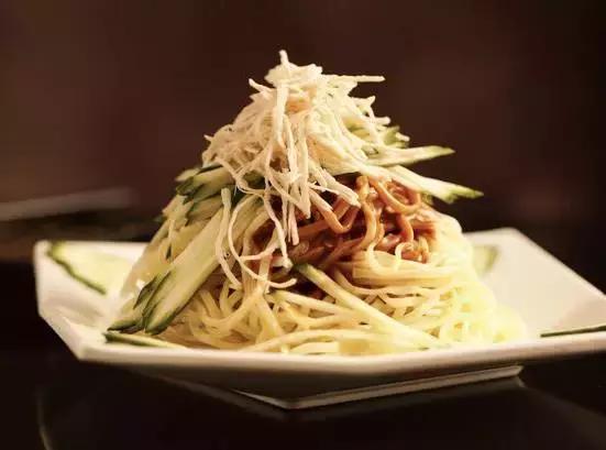 人为什么会吃糖上瘾,每天都吃麻辣会得什么病