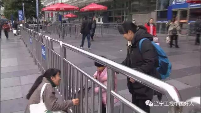 贫困农村家庭5岁眼癌女孩儿赴上海求医，她能否得到救治？