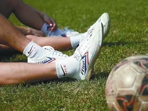 山寨回力鞋杨幂穿,杨幂回力鞋有木有字母