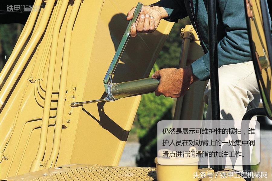 卡特彼勒320挖机,卡特彼勒320挖机好开吗