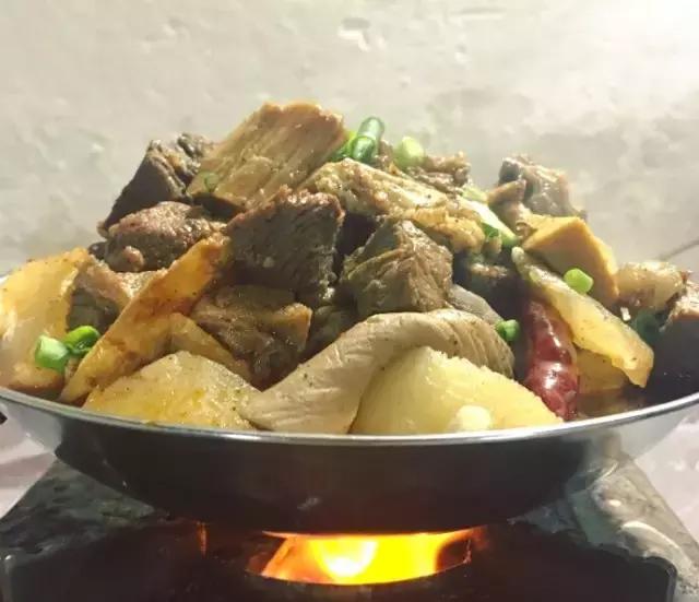 武汉青山的苍蝇馆子,武汉本地人吃的苍蝇馆子