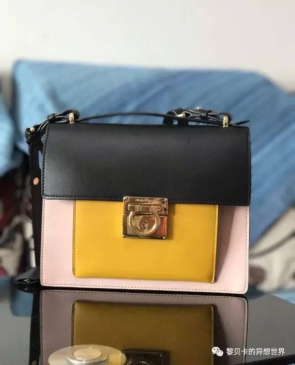 不想出门一出门就烦,不想出去但一出去就很嗨