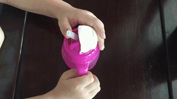 如何解决孩子不会用杯子喝水,孩子不爱喝水买什么样的杯子