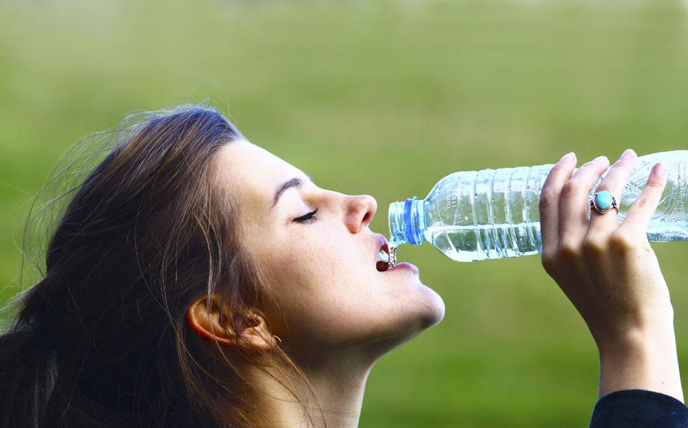 尿液变颜色了是什么情况,尿液黄怎么回事是上火还是肾不好