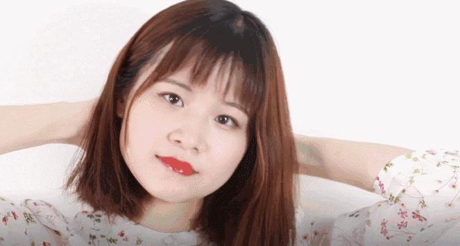 热门大牌唇釉试色小清新,网红如花的直播