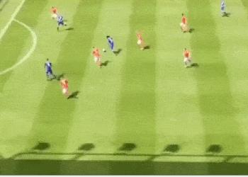 足球搞笑视频c罗把球框搬走,足球搞笑视频c罗梅西