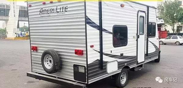 托展式b型房车,双轴进口豪华拖挂式房车