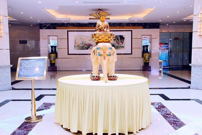 峨眉山一日观金顶日出吃住行攻略,峨眉山吃住行全攻略