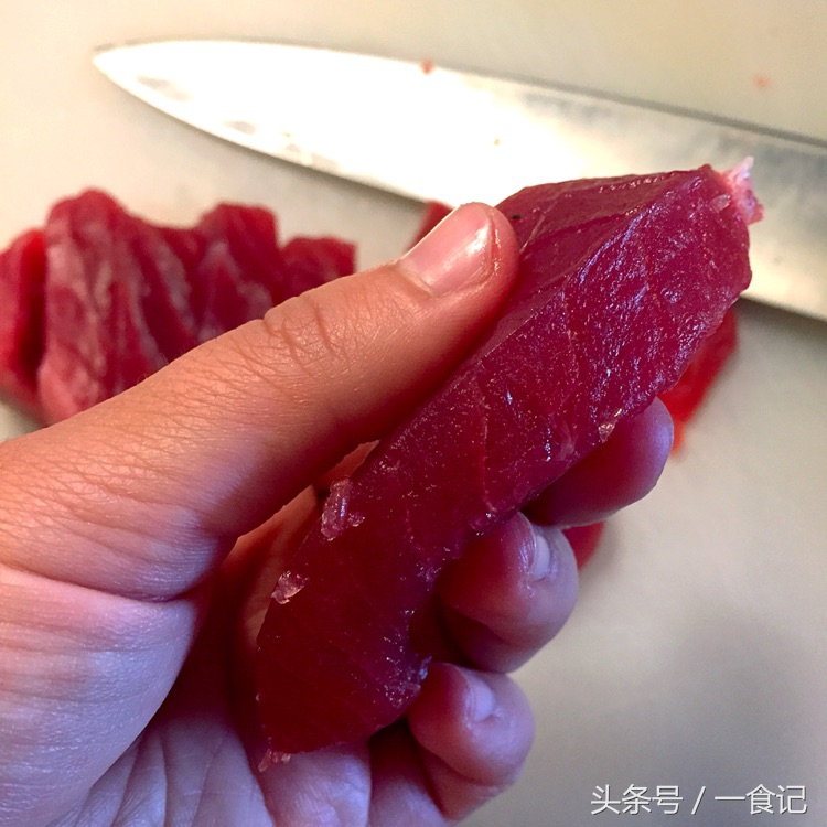 健康沙拉低脂餐,金枪鱼鳄梨蔬果沙拉