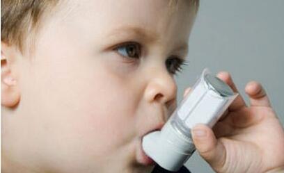 因为过敏性鼻炎老是流鼻血怎么办,过敏性鼻炎擤鼻涕出血怎么回事