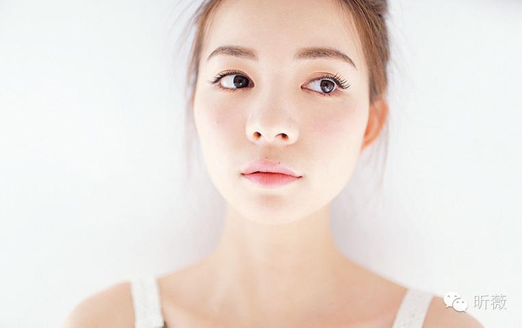 回家过年要减负，带只眼影君就够啦