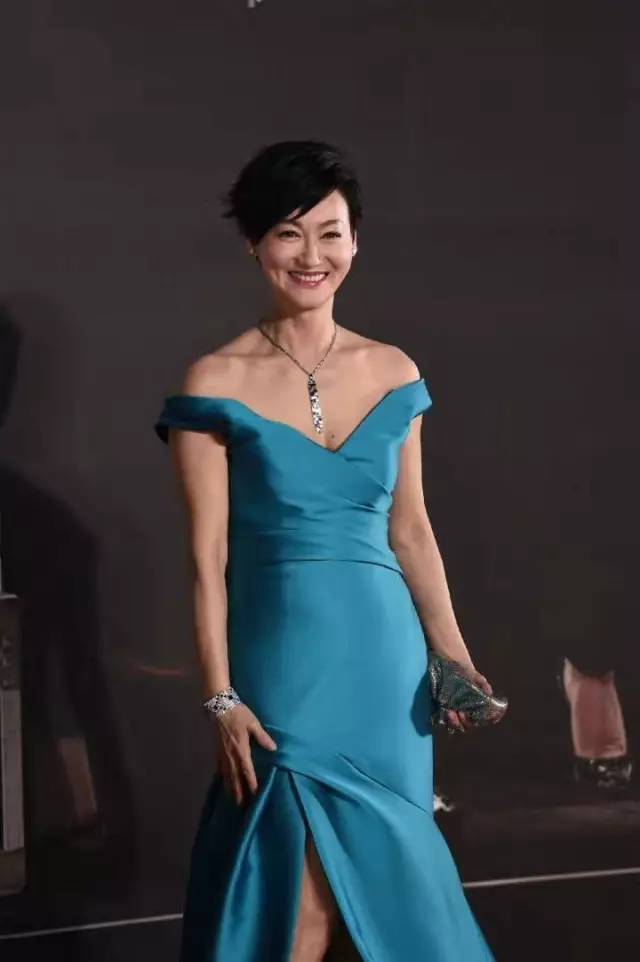 金像奖|她们没有摘得影后,却靠唇色突围了黑裙阵营!