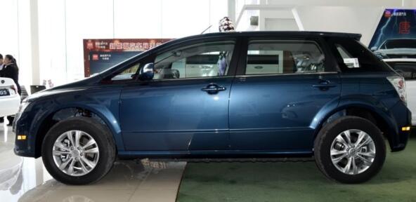 比亚迪e6纯电动汽车价格表及图片,比亚迪e6电动汽车售价