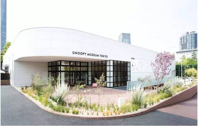 史努比永远是最爱的小狗,史努比是只什么样的小狗