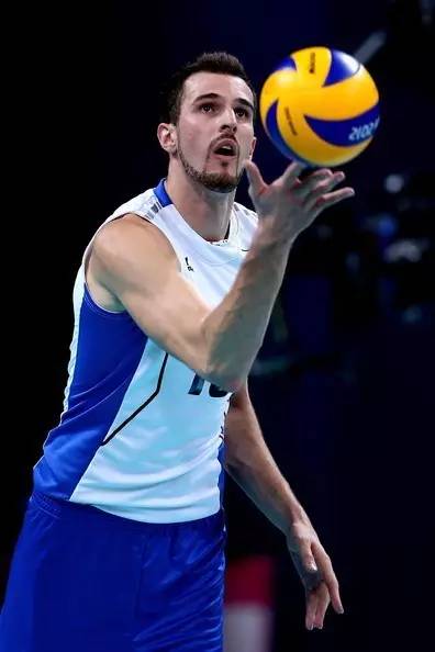 「图鉴」大叔控请进来，老男神AlexanderVolkov