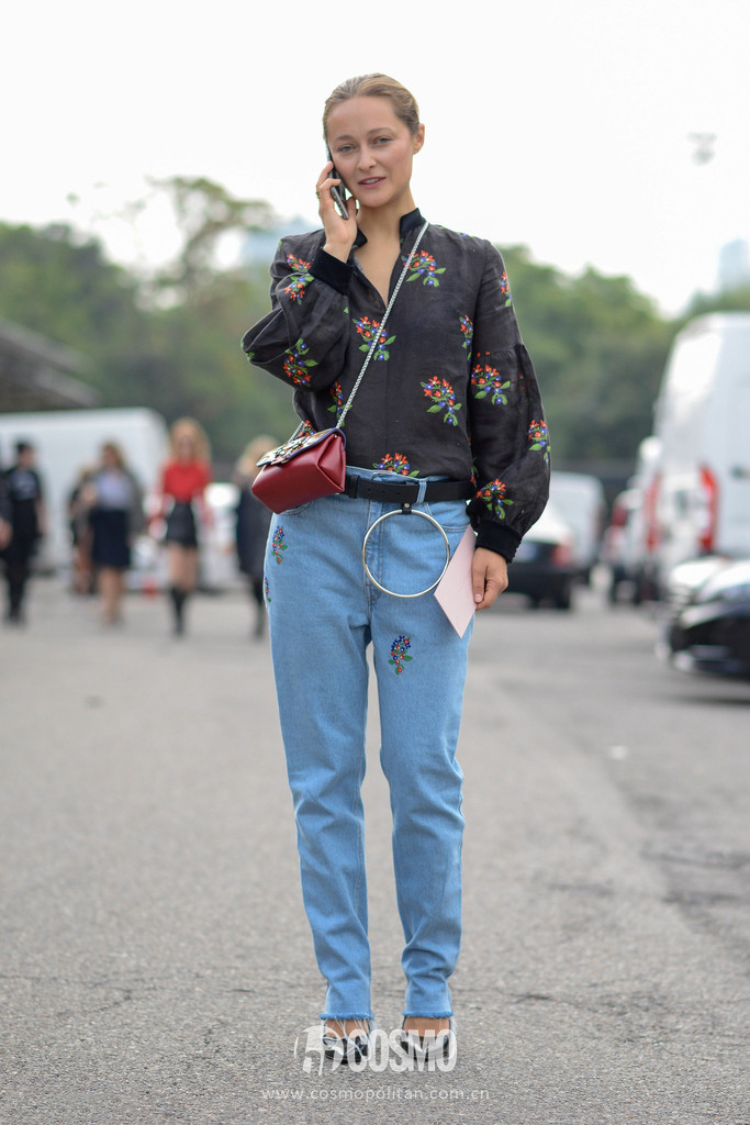 买什么连衣裙又便宜又有高级感,买什么品牌连衣裙