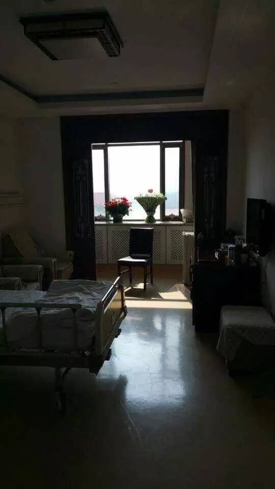 阎老走了,也许你熟悉舞台上的他,却未必了解生活中另一个他