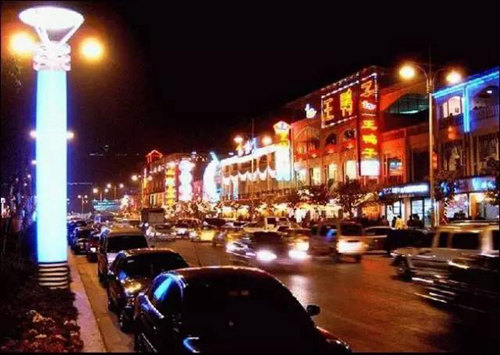 重庆朝天门美食街,重庆沙坪坝美食街