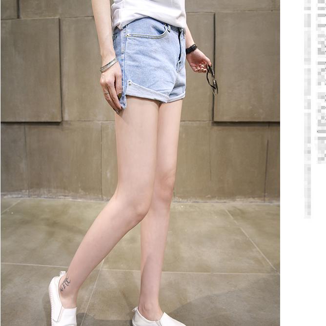 夏季时兴穿什么短衣短裤,啥颜色的夏季短裤穿着有气质