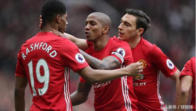 国米3412阵型不敌萨索洛,上个赛季孔蒂打的什么阵型