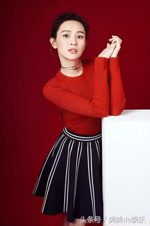 她是《太子妃》中的“哭点担当”绿篱，现成热门剧女一号