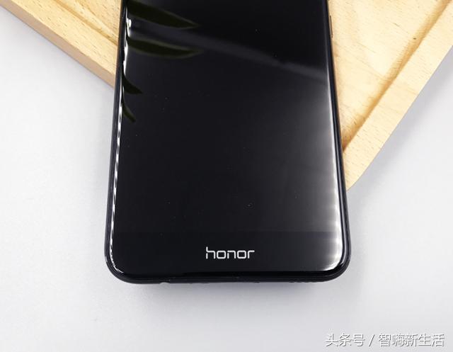 荣耀v9评测性价比和优雅可以兼顾,荣耀v9变迁史