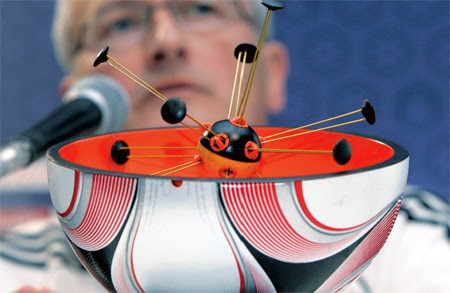 门线技术经典进球,门线技术取消了吗