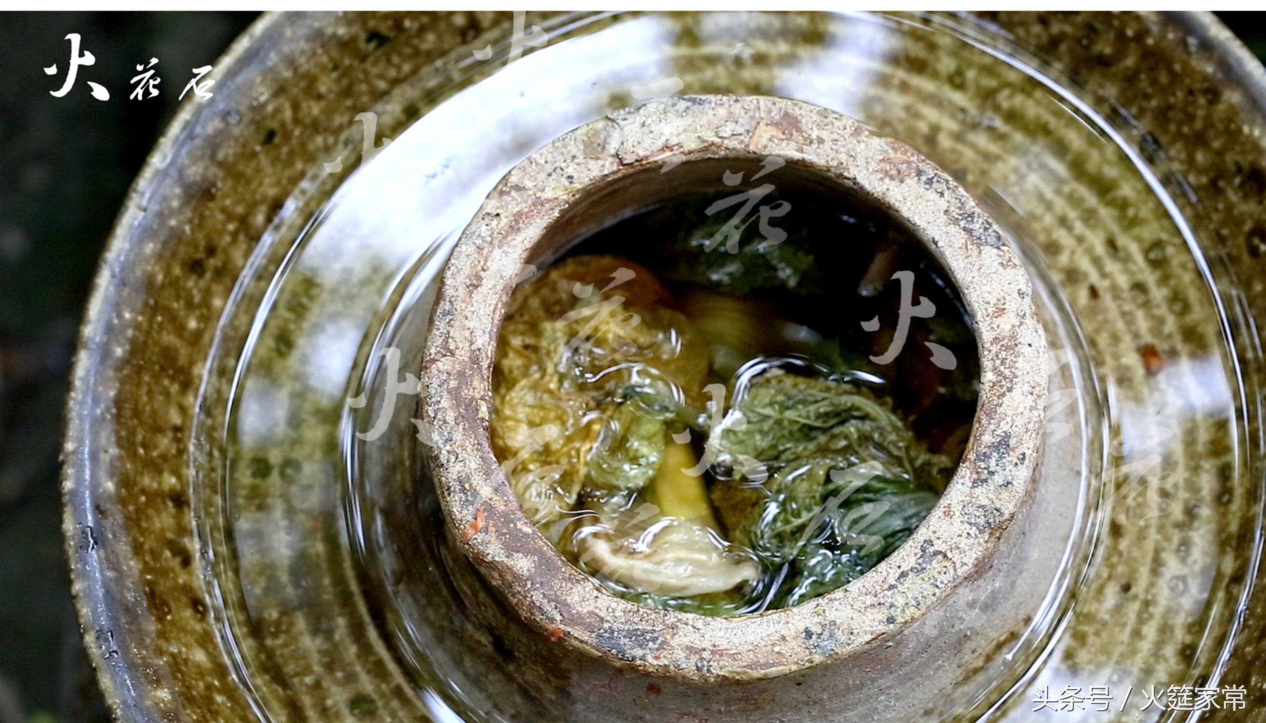 泡青菜做酸菜鱼味道美滋滋的,酸菜鱼好吃的关键在于这个辣椒水