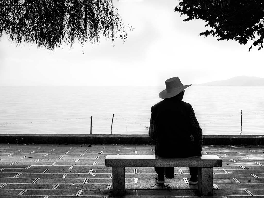 尼康85f1.8d夜景人像作品,尼康d5100501.8拍风景