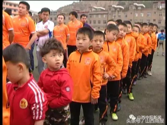 涓槼鍘胯冻鐞冧簲浜哄埗,涓槼鍘夸簲浜哄埗瓒崇悆姣旇禌