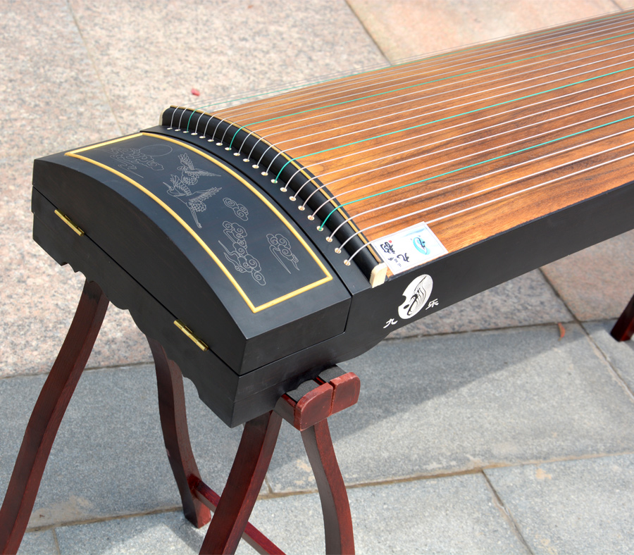 《国色天香》九乐牌非洲檀木古筝