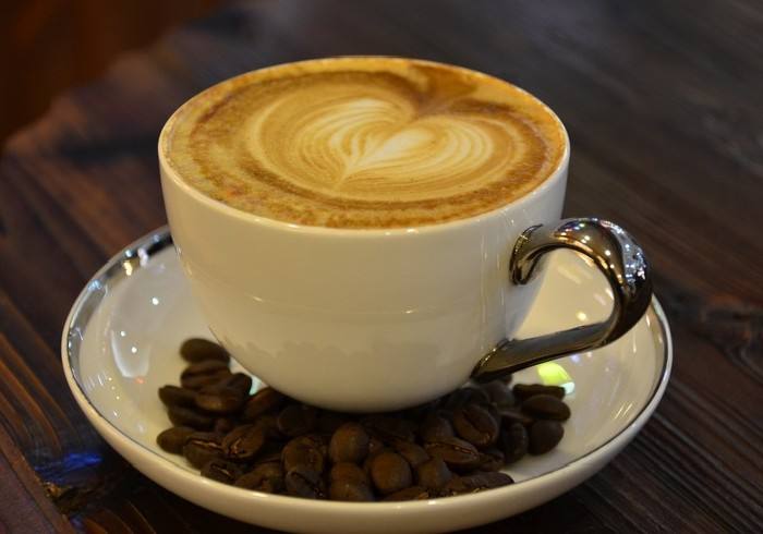 藏起古怪刁钻,偶尔偷偷放出来胡闹一番