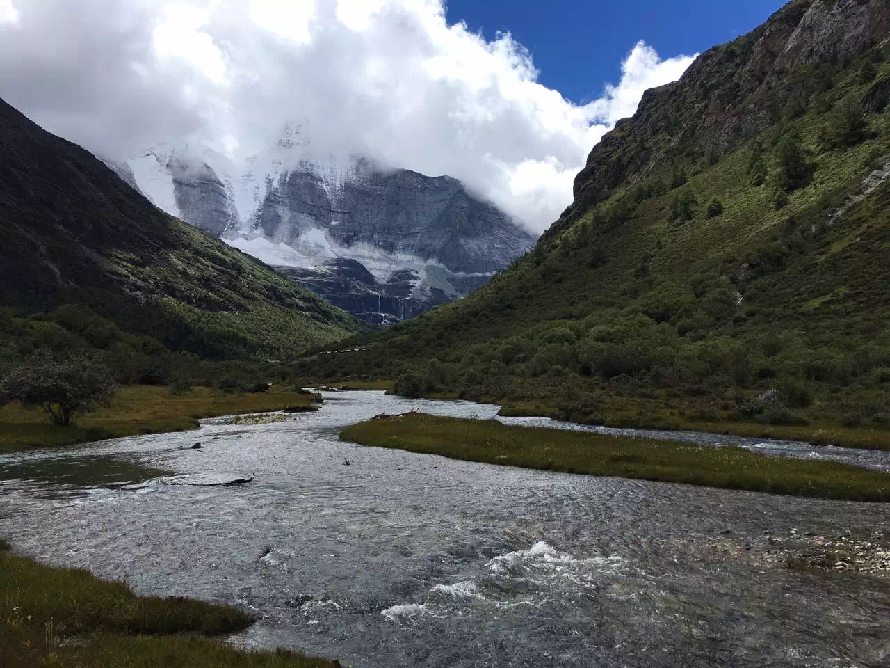 工作烦了就去旅行吧,稻城亚丁蓝色星球下最后一片净土