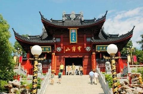 穹窿山景区样子图片,穹窿山景区一大一小