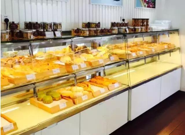 只吃一口蛋糕,只吃了一口的蛋糕