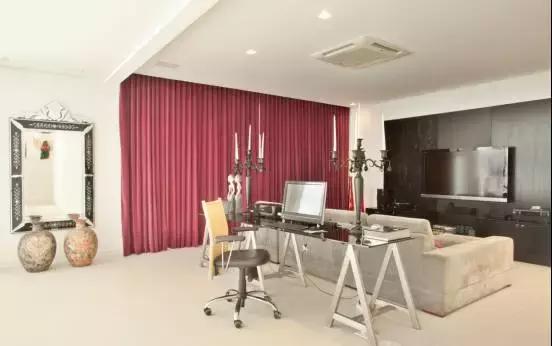 客厅顶有异形横梁怎么办,房子有横梁怎么化解