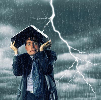 被雷击后怎么抢救,被雷击时应急处置措施