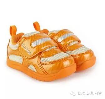 怎样选鞋有利于足部发育,儿童应该买什么鞋矫正脚型