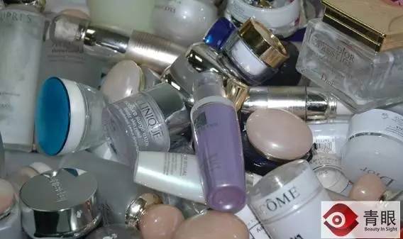 惊曝！中国破获特大海外护肤品空瓶造假！SK2、Lamer等这些热卖大牌护肤品是在马桶边造的？