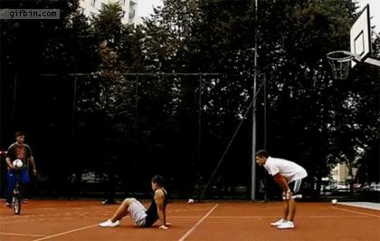 足球搞笑图片小视频,足球搞笑乌龙球gif