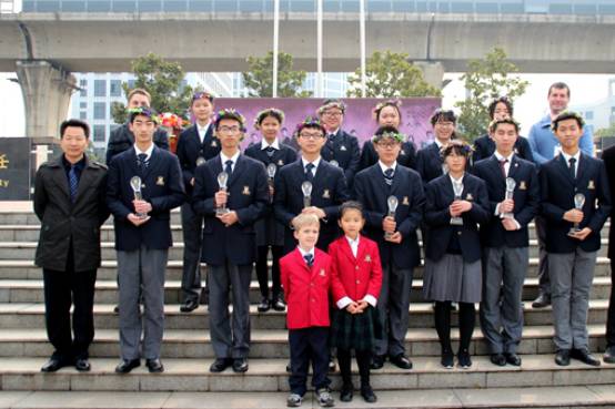 武汉高中校服最好看的几所学校,水果湖中学校服